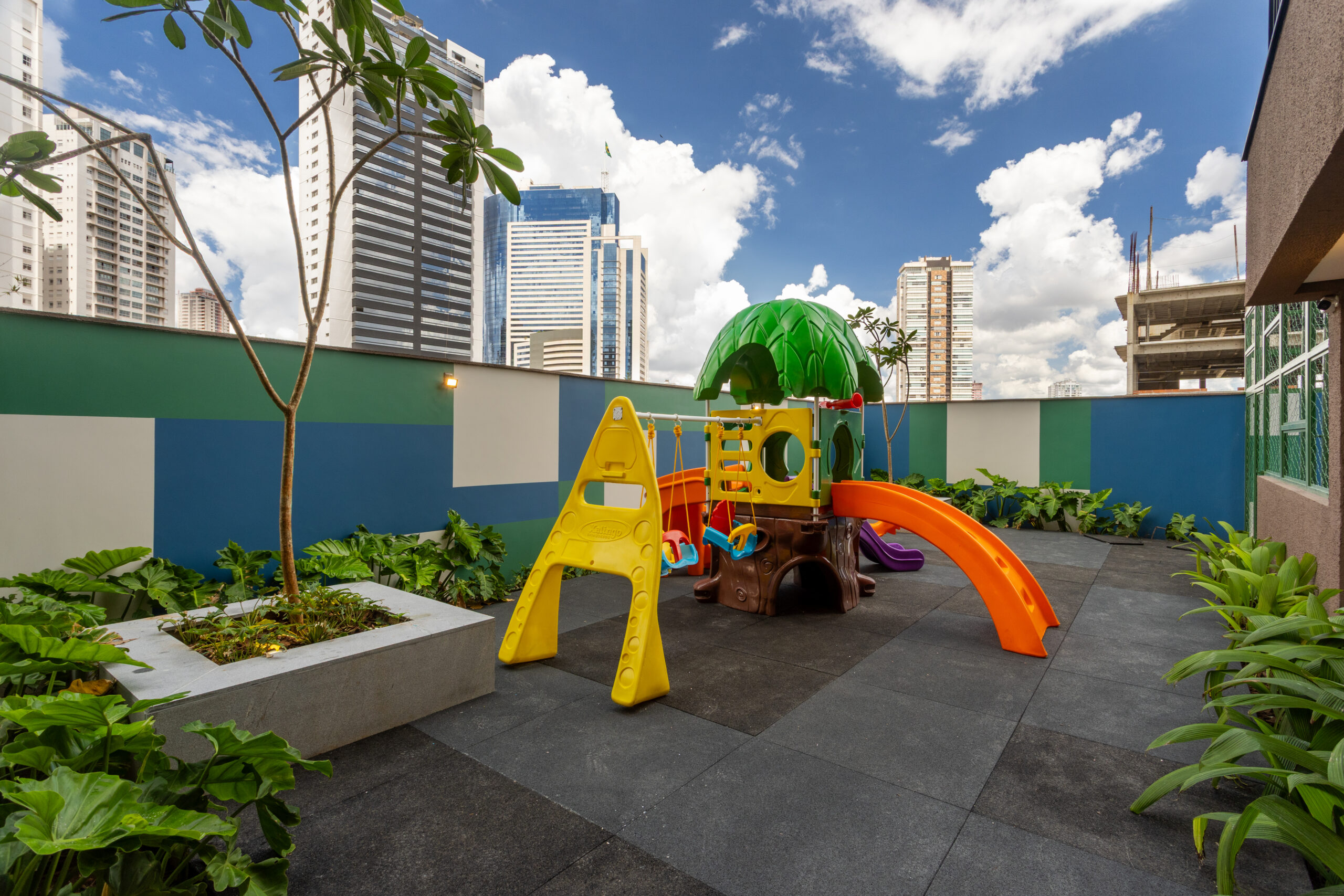 2025-03-29_CITY-TERRACO_Playground (19)